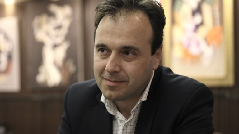 Ψηφιακή ασπίδα για τους ανηλίκους απέναντι σε καπνό και αλκοόλ