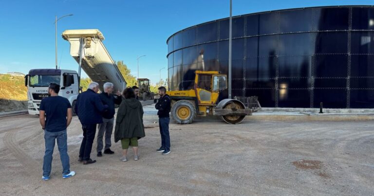 Στο έργο κατασκευής της μονάδας της ΔΕΥΑΗ που θα παράγει επιπλέον 30.000 κυβικά νερού άρδευσης ανά ημέρα ο Δήμαρχος Ηρακλείου | Photos