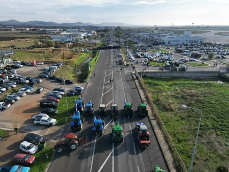 Ένταση στην άφιξη Μητσοτάκη στην Αλεξανδρούπολη με φόντο τις αγροτικές διαμαρτυρίες