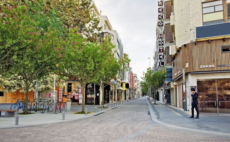 Σοκ: Εντοπίστηκε νεκρή μέσα στο κατάστημά της, στο κέντρο του Ηρακλείου | Photos