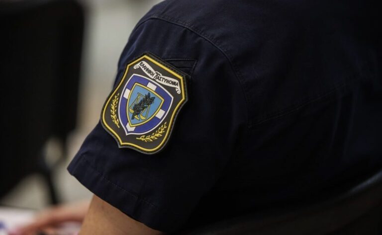 Κρήτη | Αστυνομικός εκτός υπηρεσίας προστάτεψε γυναίκα από ενδοοικογενειακή βία και του ασκήθηκε πειθαρχική δίωξη