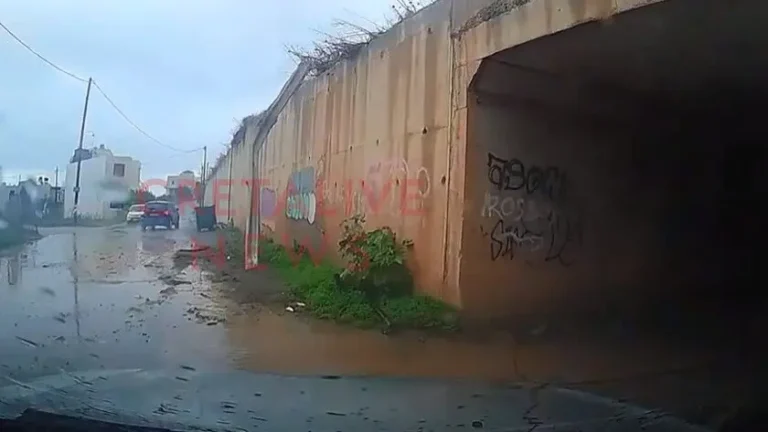 Κρήτη | ΙΧ έσπασε τις προστατευτικές μπάρες της εθνικής και βρέθηκε στο κενό – Από θαύμα γλιτώσαμε τα χειρότερα | Photo