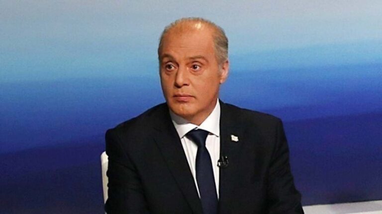 Βελόπουλος: «Τι Μητσοτάκης, τι Μαρινάκης» – Σφοδρή επίθεση για τα ψεύδη γύρω από το πρόγραμμα SAFE και την κυβερνητική ανεπάρκεια»