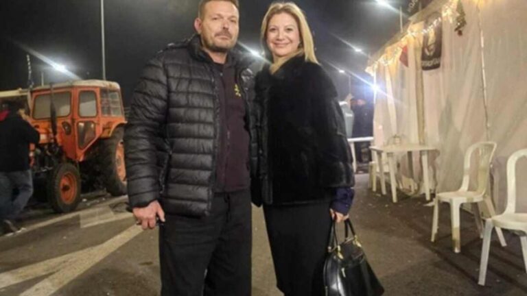 Η Μαρία Καρυστιανού επισκέφθηκε το κομβικό μπλόκο της Νίκαιας