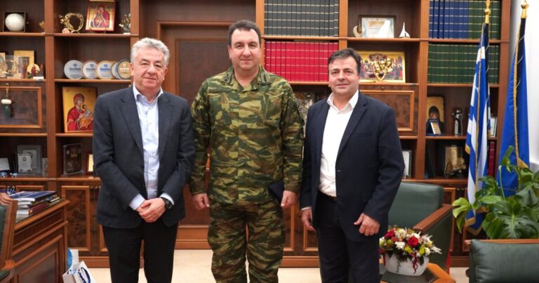 Ο νέος Διοικητής της 44 ης ΣΔΙ στον Περιφερειάρχη Κρήτης