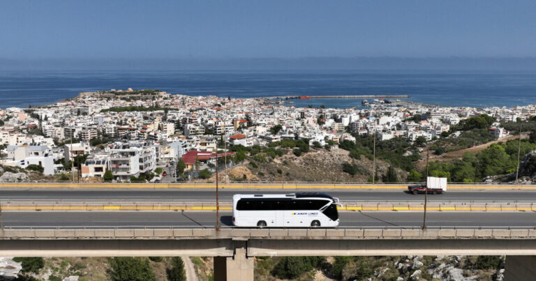 Κατηγορούμενος ο Αρναουτάκης και Αντιπεριφερειάρχες για 122 στάσεις του ΚΤΕΛ στον ΒΟΑΚ από τα Χανιά μέχρι τη Σητεία – Φέρονται να είναι παράνομες