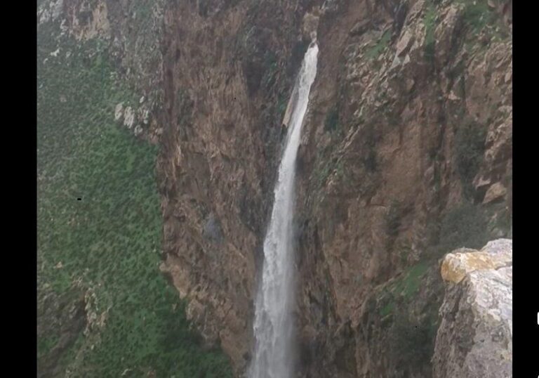 Ο μαγευτικός καταρράκτης του Αμπά στα Αστερούσια Όρη | Video