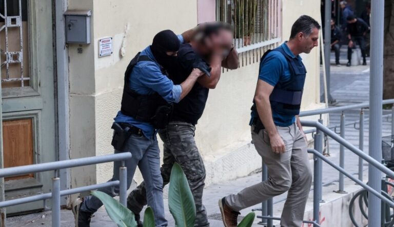 Αρνήθηκε τις κατηγορίες ο 48χρονος ξάδερφος του Καργάκη – Δήλωσε πως δεν ξέρει πού είναι τα όπλα