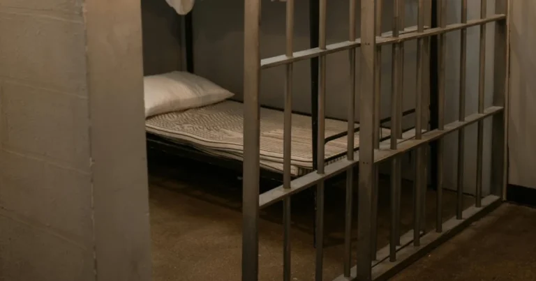 «Γολγοθάς» για αιμοκαθαιρόμενο στο Ηράκλειο: Για μια παράβαση ΚΟΚ προ δεκαετίας βρέθηκε στη φυλακή – Σοκάρει η μαρτυρία της συζύγου του