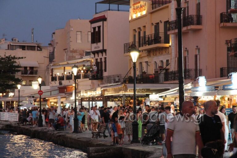 Κρήτη όπως… Ντουμπάι: Πόσο πληρώνουν οι Γερμανοί για μια εβδομάδα στο νησί