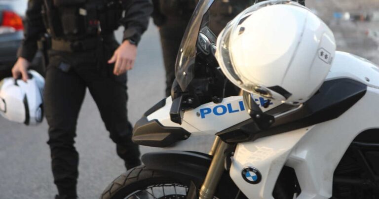 Κινηματογραφική ληστεία στην Κρήτη: Έστησαν καρτέρι σε οδηγό φορτηγού και του αφαίρεσαν μεγάλο χρηματικό ποσό