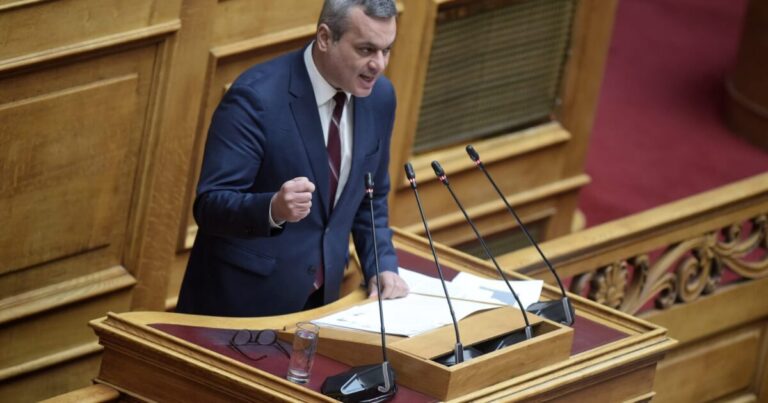 Χάρης Μαμουλάκης: Προ των πυλών το νέο κύμα ακρίβειας σε αγροτικά προϊόντα και βασικά αγαθά λόγω της αύξησης στις τιμές καυσίμων