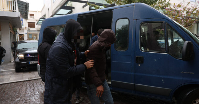 Κρήτη | Κύκλωμα εκμετάλλευσης ανθρώπων: Απολογούνται οι ιδιοκτήτες του «αμαρτωλού» ΚΕΠ