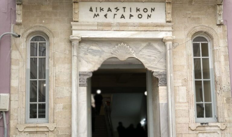 Ελεύθερος με περιοριστικούς όρους ο 38χρονος που είχε συλληφθεί στον Πλατανιά για την αρπαγή της 20χρονης πρώην συντρόφου του