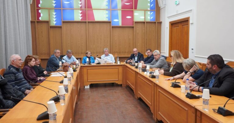 Στην τελική ευθεία η μετεγκατάσταση της Σχολής Ασωμάτων – Σύσκεψη στην Περιφέρεια Κρήτης για τις απαιτούμενες υποδομές