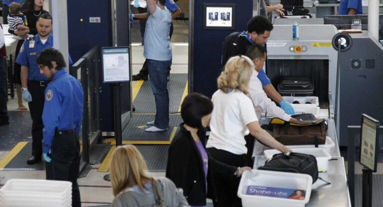 Κρήτη | Είχε στο παιδικό καρότσι το μωρό και… 10 σφαίρες – Χειροπέδες σε 24χρονη