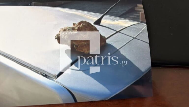 Τρόμος στον ΒΟΑΚ: Κομμάτι τσιμέντου αποκολλήθηκε από γέφυρα και έπεσε σε αυτοκίνητο | Photos