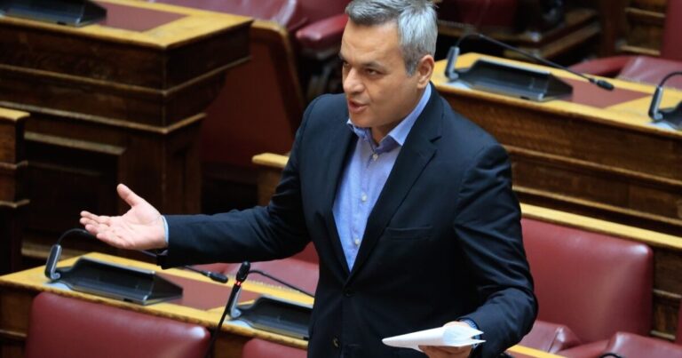 Στη Βουλή από τον Χάρη Μαμουλάκη η διαμαρτυρία του Πανελλήνιου Συλλόγου Δανειοληπτών του Νόμου Κατσέλη