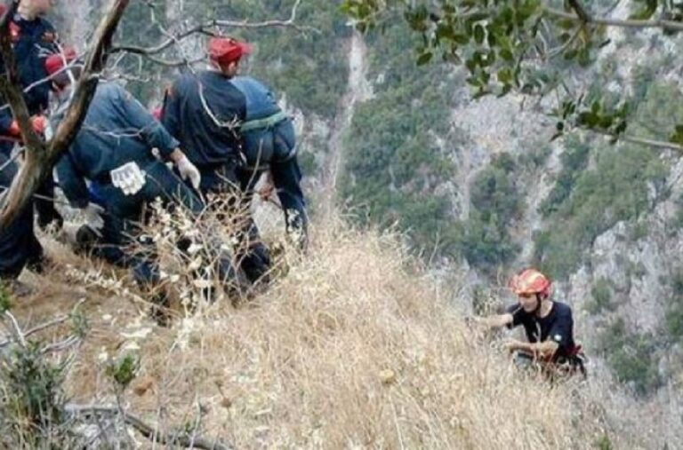 Συναγερμός στο Αγιοφάραγγο: Επιχείρηση διάσωστης για τον απεγκλωβισμό τραυματισμένης 46χρονης