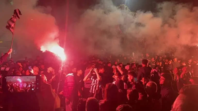 Η νύχτα έγινε μέρα στο Ηράκλειο: Ατελείωτο γλέντι για τον Κυπελλούχο ΟΦΗ! | Video+Photos