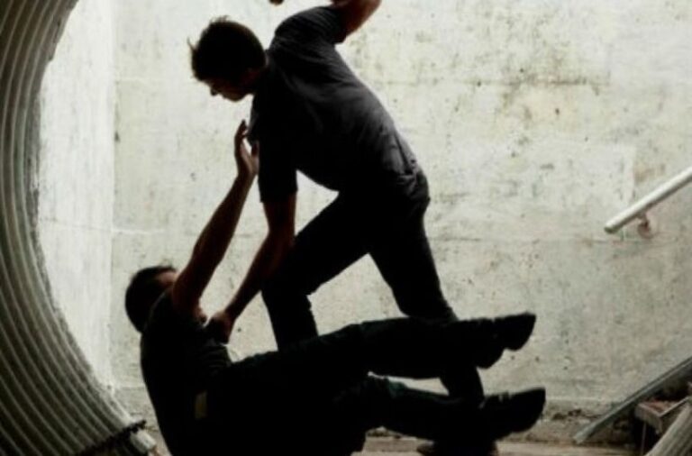 Κρήτη | Πλακώθηκαν στο ξύλο γαμπρός και κουνιάδος – Ο ένας στη νευροχειρουργική κλινική