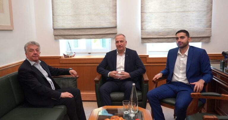 Συνάντηση Σταύρου Αρναουτάκη με τον Υφυπουργό Ανάπτυξης Σταύρο Καλαφάτη για την ενίσχυση του Οικοσυστήματος Καινοτομίας της Κρήτης