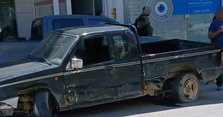 Κρήτη | Έχασε τον έλεγχο του αυτοκινήτου κι έπεσε σε σταθμευμένα οχήματα – Τραυματίστηκε ο οδηγός