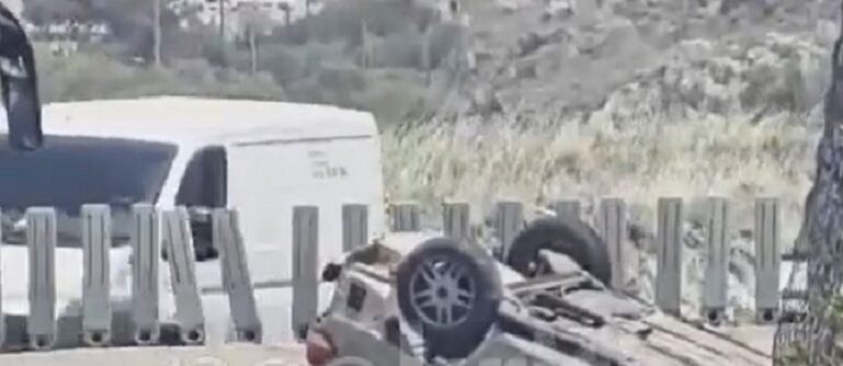 Τροχαίο στην Κρήτη: Τούμπαρε αυτοκίνητο στον ΒΟΑΚ – Ένα άτομο στο Νοσοκομείο | Video