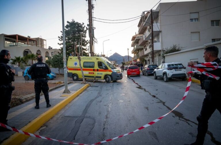 Δολοφονία στο Ηράκλειο: Ο 20χρονος φοβόταν και είχε πάει 4 φορές στην αστυνομία – Ανατριχίλα από τον σπαραγμό της μητέρας του