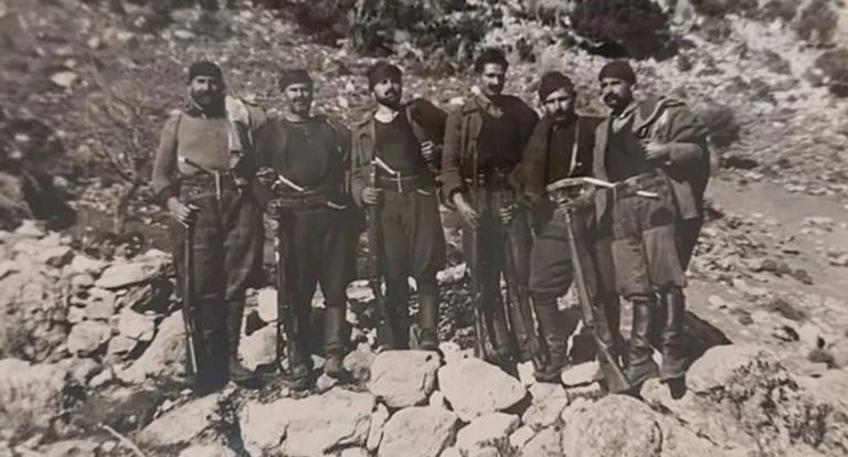 Το ύπουλο παιχνίδι των Βρετανών με την Κρήτη: Οι «ένοπλοι αιχμάλωτοι» Γερμανοί και Ιταλοί στη Μεγαλόνησο έως τον Ιούλιο του 1945